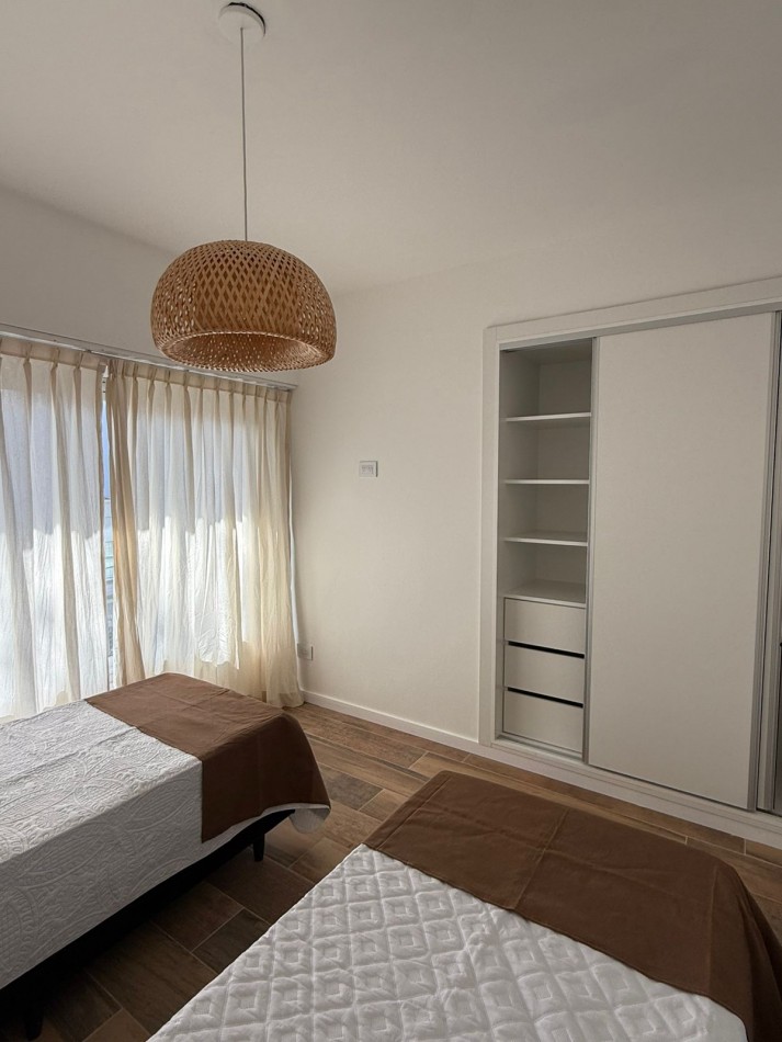 DEPARTAMENTO 4 AMBIENTES CON ESPACIO DE COCHERA EN PLAZA MITRE