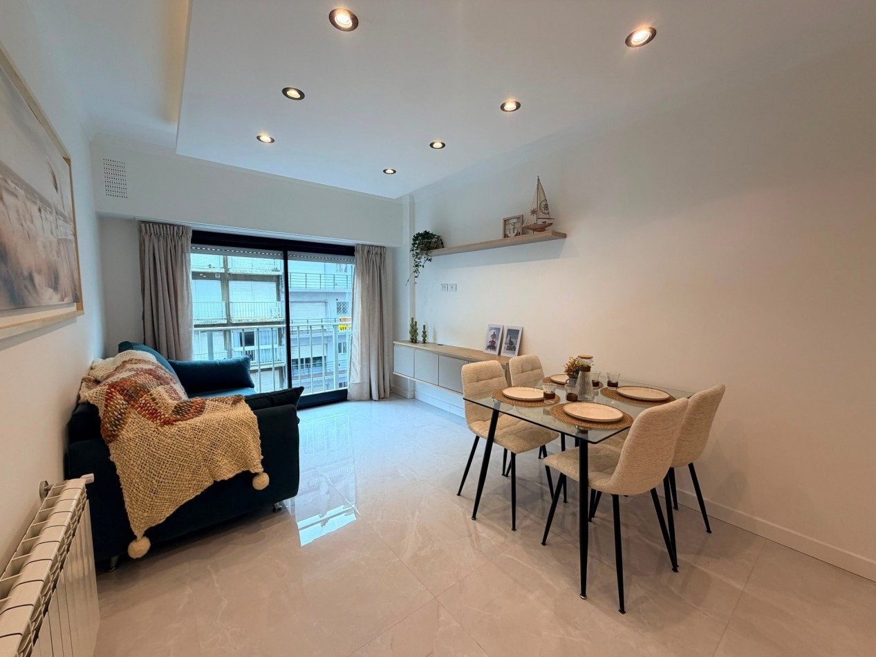 DEPARTAMENTO 3 AMBIENTES A LA CALLE CON BALCON FRANCES, A 150 MTS DE LA PLAYA