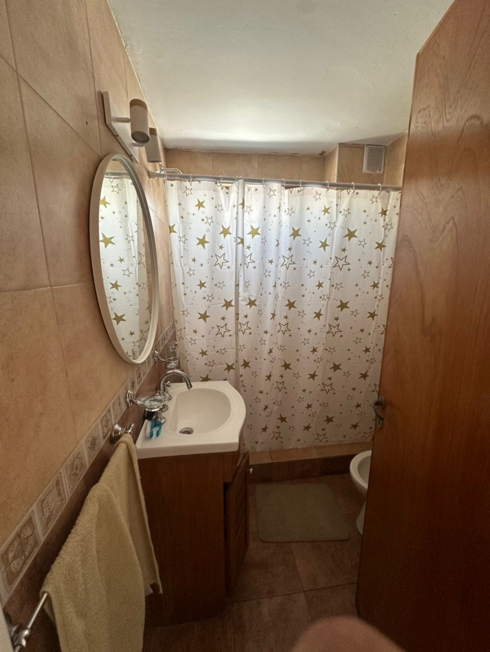 DEPARTAMENTO 2 AMBIENTES AL FRENTE CON DOS BALCONES VENDE Y PERMUTA EN PARQUE LURO