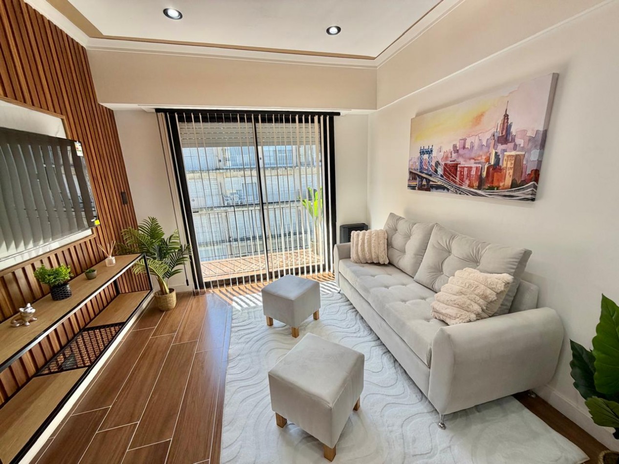 DEPARTAMENTO 2 AMBIENTES A LA CALLE CON BALCON SALIENTE SOBRE VEREDA DE SOL EN ALDREY