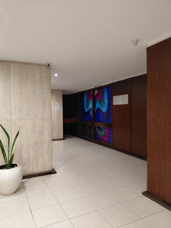 DEPARTAMENTO 1 AMB AL CONTRAFRENTE INTERNO MAS ESPACIO DE ESCRITORIO. APTO CREDITO