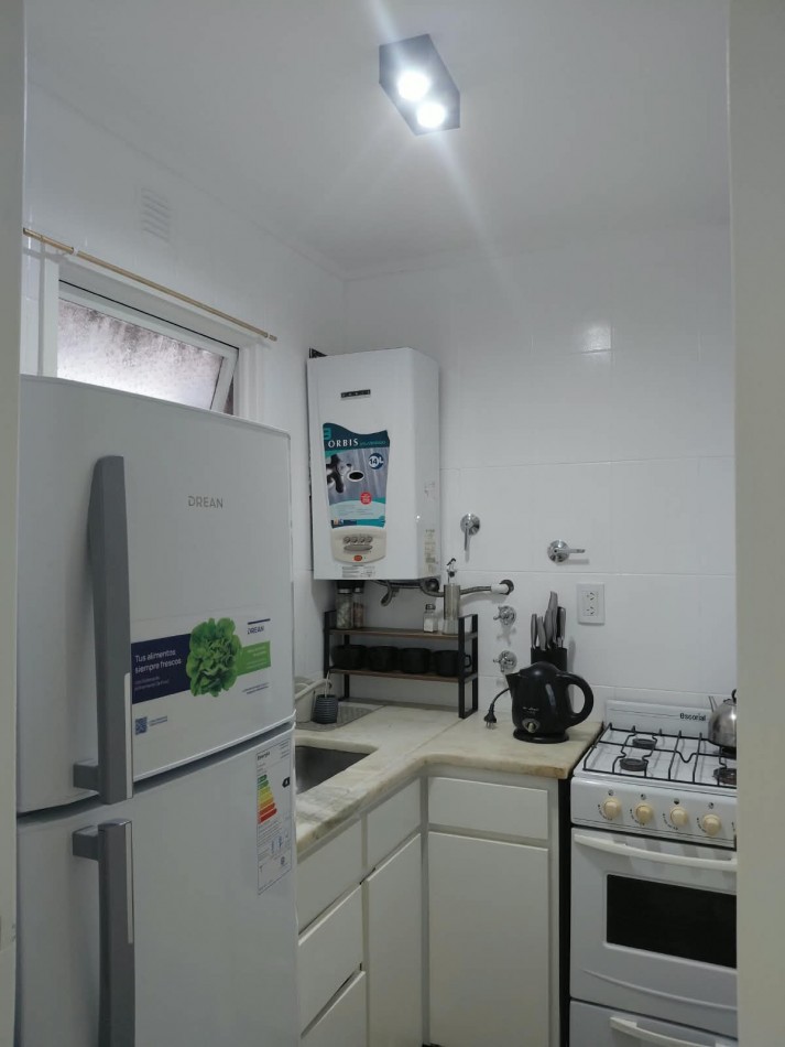 DEPARTAMENTO 1 AMB AL CONTRAFRENTE INTERNO MAS ESPACIO DE ESCRITORIO. APTO CREDITO