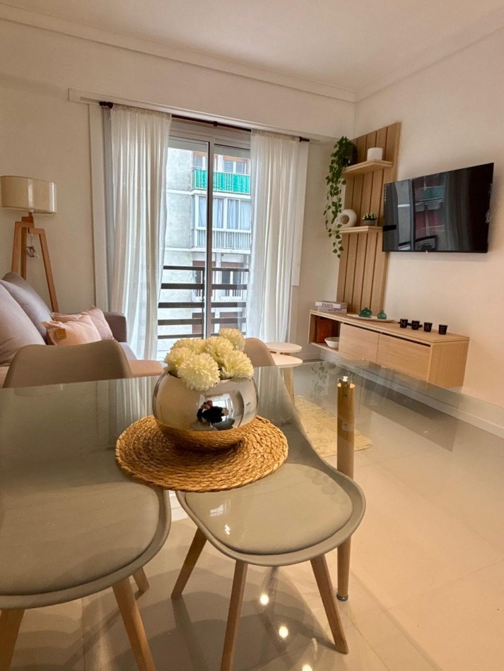 DEPARTAMENTO 3 AMBIENTES CON DEPENDENCIA AL FRENTE CON BALCON Y VISTA AL MAR