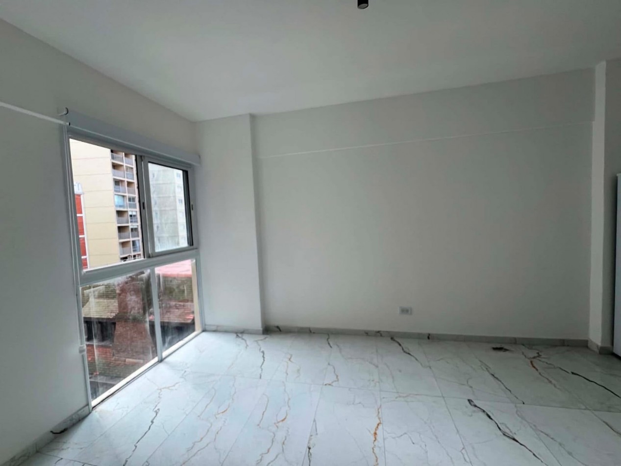 MONOAMBIENTE DE 18M2 AL LATERAL CON VISTA PARCIAL AL MAR, A POCOS METROS DEL TORREON DEL MONJE