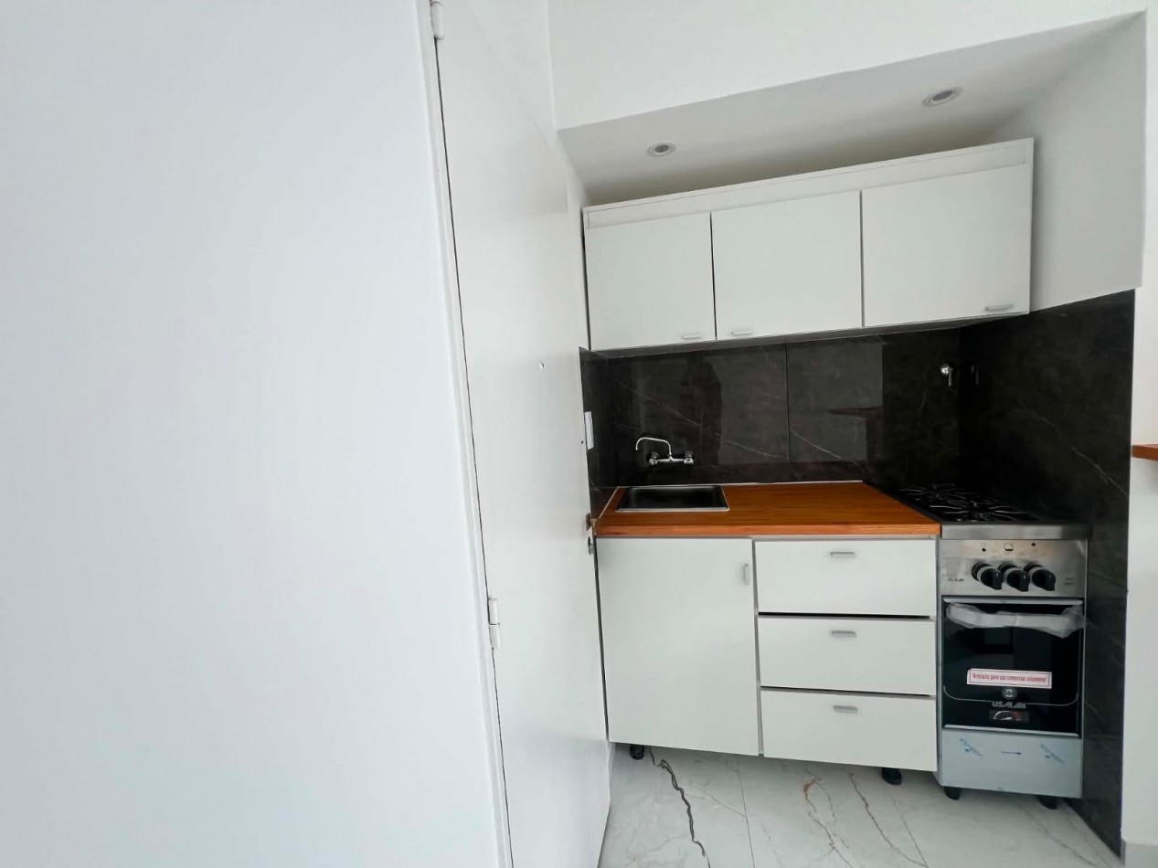 MONOAMBIENTE DE 18M2 AL LATERAL CON VISTA PARCIAL AL MAR, A POCOS METROS DEL TORREON DEL MONJE