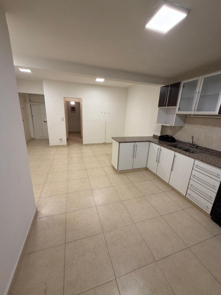 DEPARTAMENTO INVERTIDO DE 2 AMBIENTES A LA CALLE CON DEPENDENCIA EN ALDREY