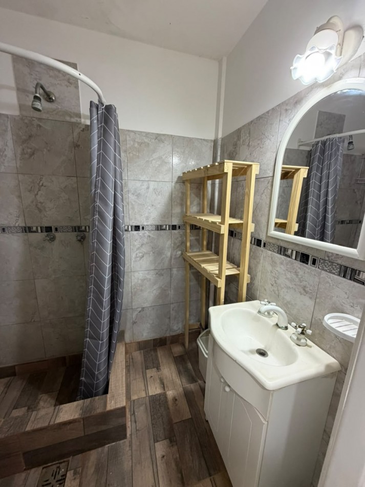 DEPARTAMENTO 1 AMB EN ESTADO ORIGINAL A LA CALLE EN ALDREY 