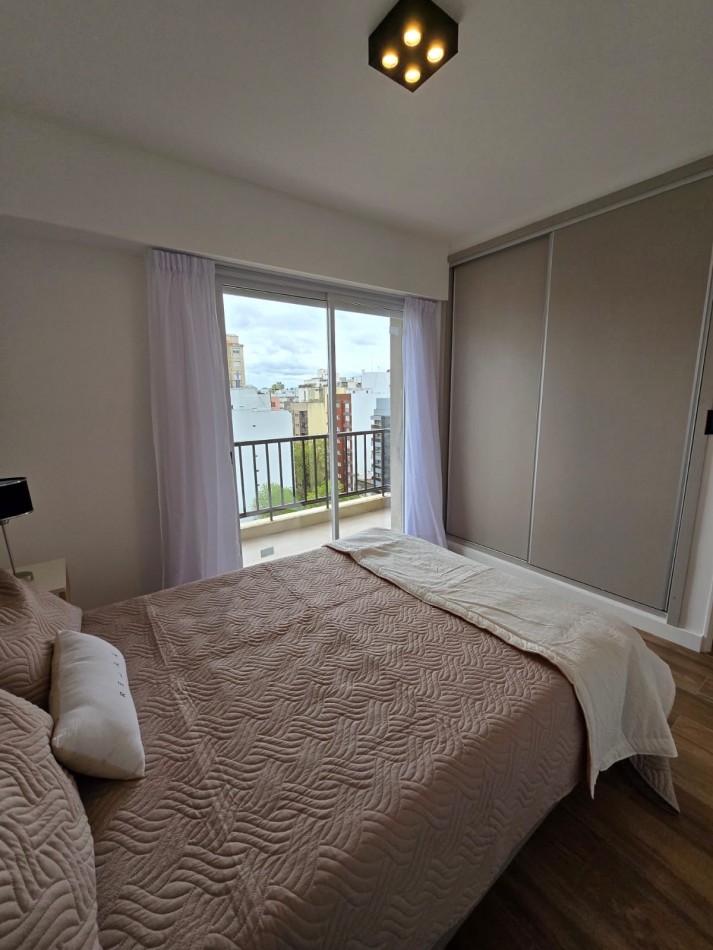 DEPARTAMENTO 2 AMBIENTES A LA CALLE CON DOBLE BALCON