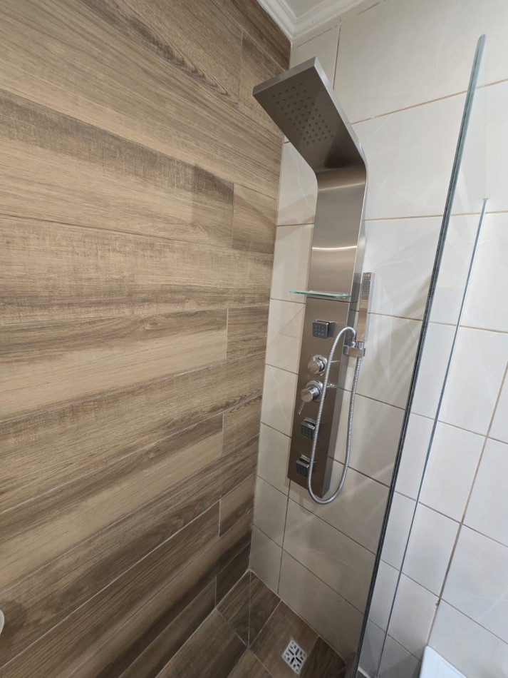 DEPARTAMENTO 2 AMBIENTES EXTERNO CON VENTANAL Y BALCON FRANCES EN ALDREY
