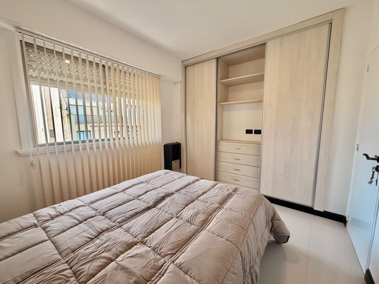 DEPARTAMENTO 2 AMB CON ALCOBA RECICLADO CON BALCON CORRIDO AL FRENTE