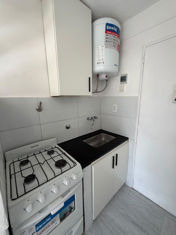 DEPARTAMENTO 1 AMBIENTE INTERNO RECICLADO EN PLAZA MITRE