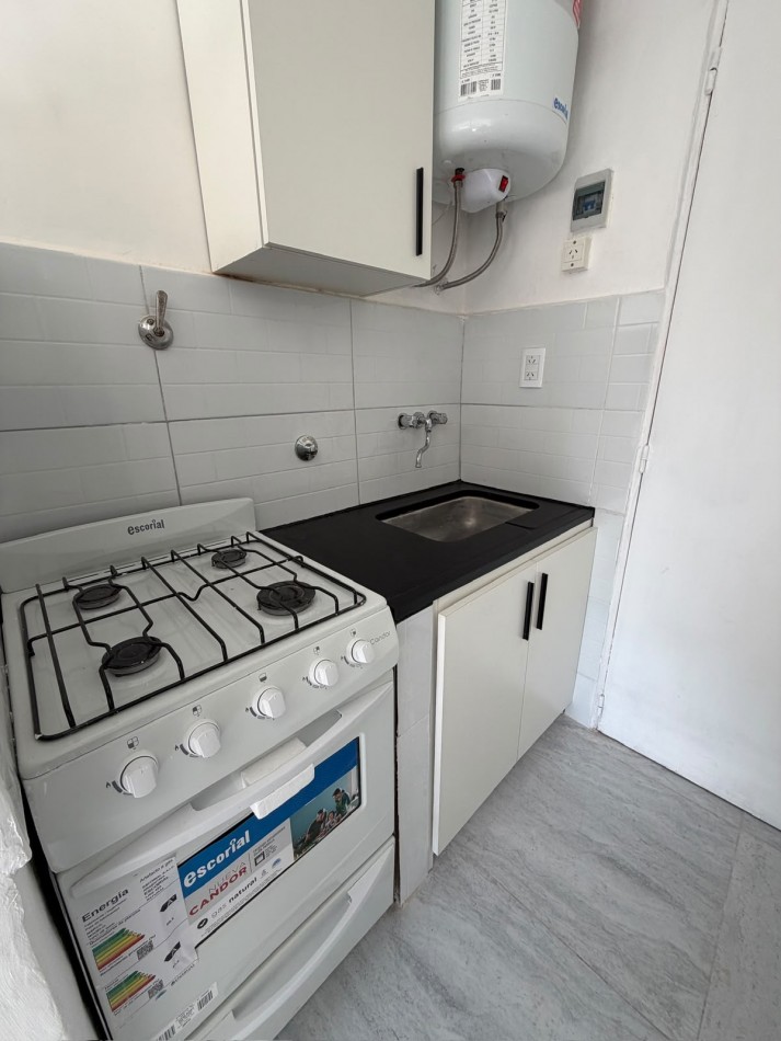 DEPARTAMENTO 1 AMBIENTE INTERNO RECICLADO EN PLAZA MITRE
