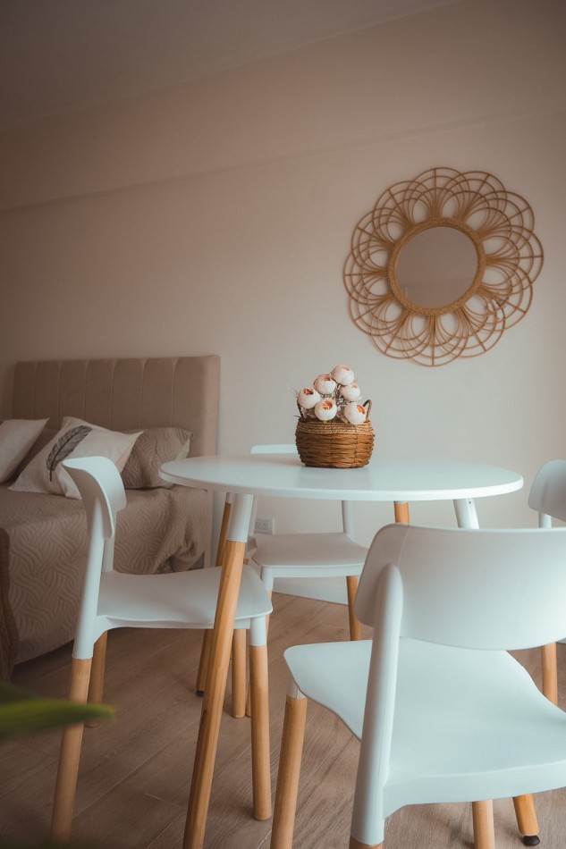 DEPARTAMENTO 1 AMBIENTE CON BALCON SALIENTE A LA CALLE EN ALDREY