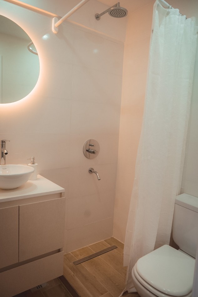 DEPARTAMENTO 1 AMBIENTE CON BALCON SALIENTE A LA CALLE EN ALDREY