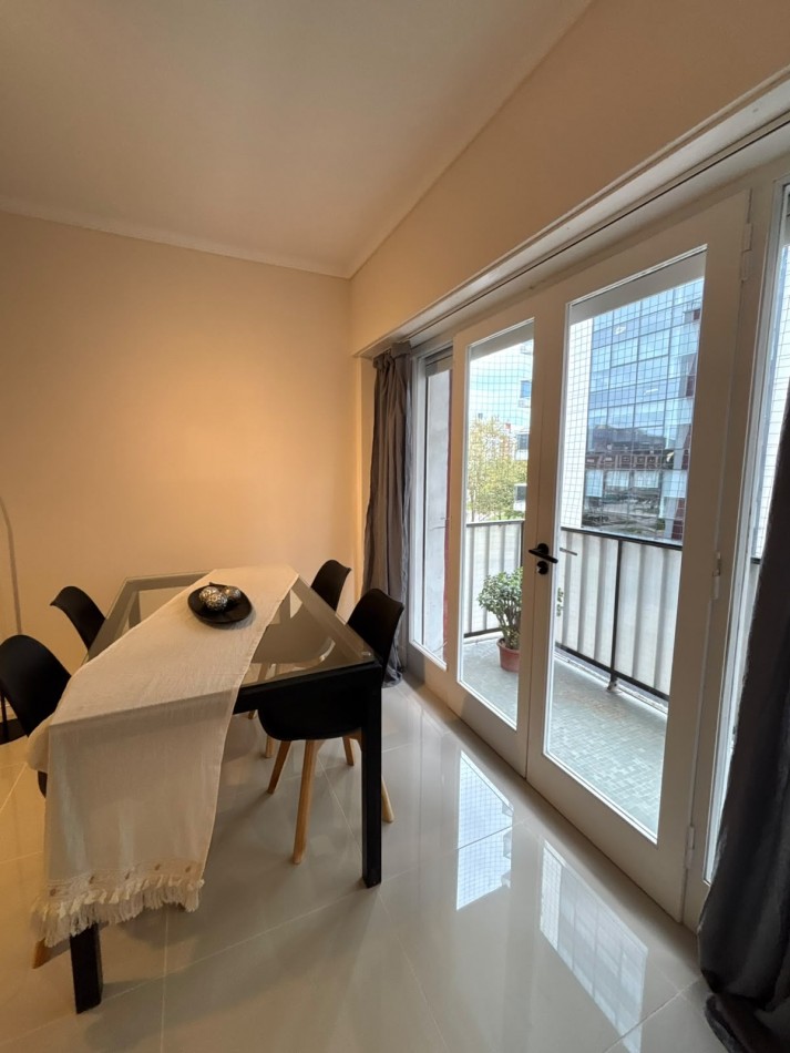 DEPARTAMENTO 2 AMBIENTES A LA CALLE CON BALCON