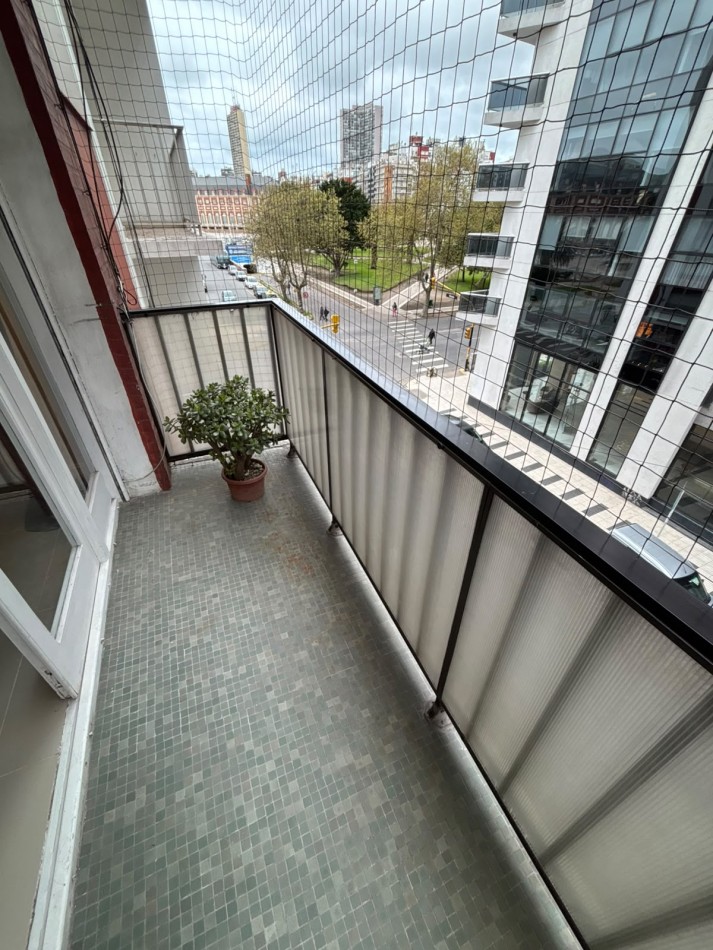 DEPARTAMENTO 2 AMBIENTES A LA CALLE CON BALCON