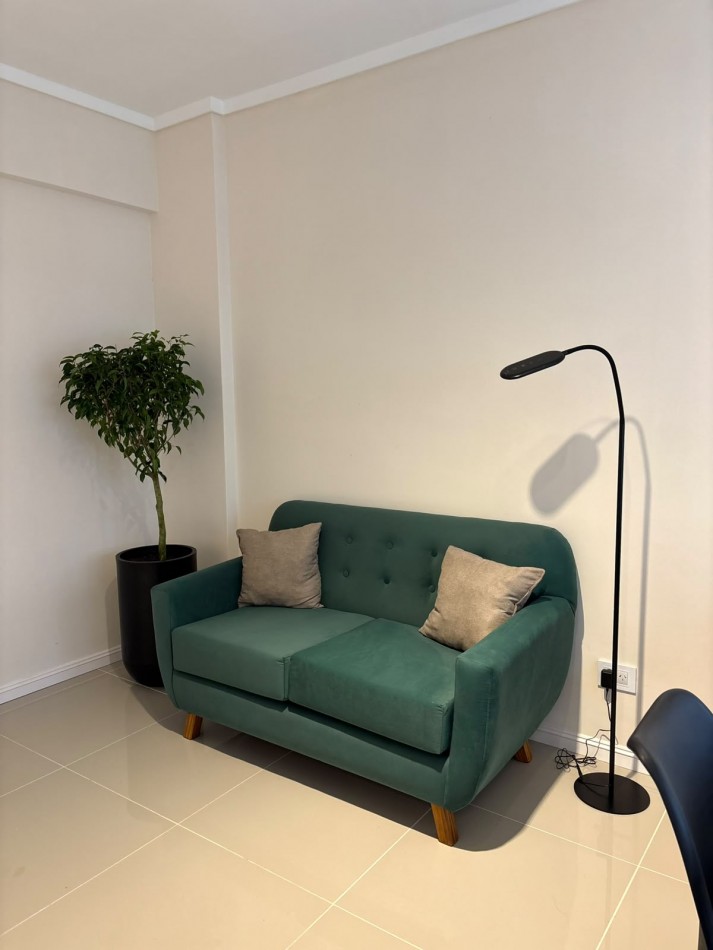 DEPARTAMENTO 2 AMBIENTES A LA CALLE CON BALCON