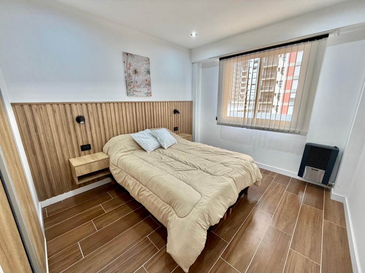 DEPARTAMENTO 2 AMBIENTES EXTERNO CON BALCON SALIENTE EN PUNTA IGLESIA