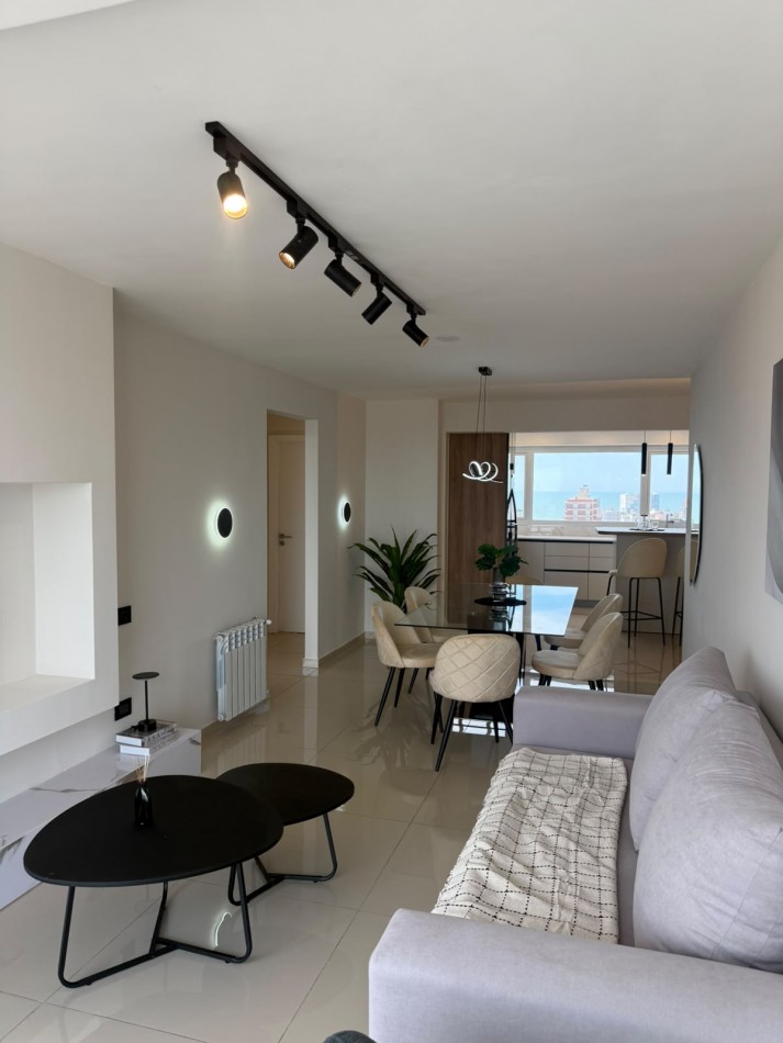 DEPARTAMENTO 3 AMB CON BALCON FRANCES Y VISTA AL MAR EN EDIFICIO  COSMOS 
