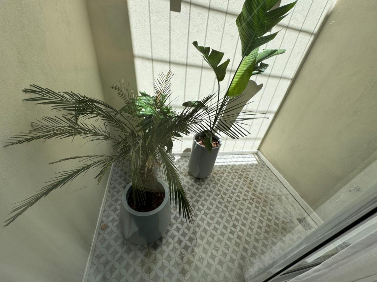 CHALET EN PH DE 4 AMBIENTES EN 2 PLANTAS CON GARAJE, A 150 MTS. DEL SHOPPING ALDREY