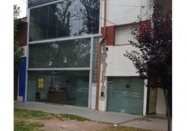 LOCAL DE 200 m2 APROXIMADAMENTE EN AVENIDA LIBERTAD