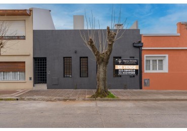 PH 3 AMBIENTES EN PLANTA BAJA AL FRENTE CON TERRAZA Y PARRILLA EN SAN JOSE