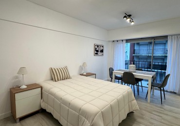 DEPARTAMENTO DE 1 AMBIENTE RECICLADO A LA CALLE CON BALCON
