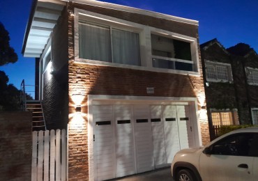 DUPLEX 3 AMB PARA 4 PERSONAS SE ALQUILA POR DIA O TEMPORADA EN LOS ACANTILADOS