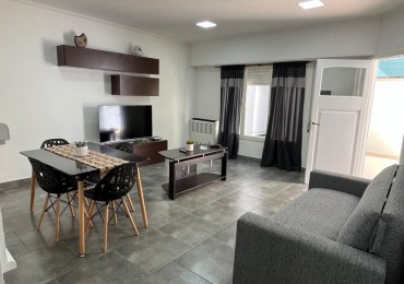 PH 3 AMBIENTES POR PASILLO CON PATIO Y GRAN TERRAZA, TOTALMENTE RECICLADO. APTO CREDITO