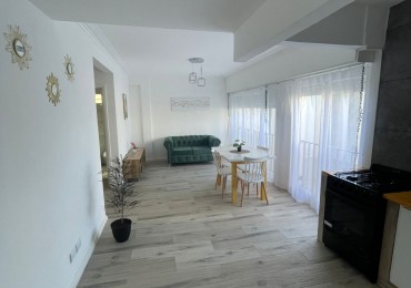 DEPARTAMENTO 2 AMBIENTES AL CONTRAFRENTE CON BALCON FRANCES Y VISTA PARCIAL AL MAR