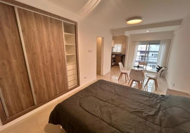 DEPARTAMENTO DE 1 AMBIENTE A LA CALLE CON BALCON SALIENTE Y VISTA LATERAL AL MAR