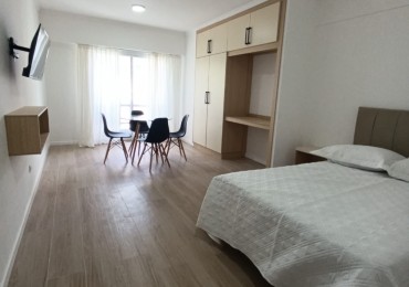 DEPARTAMENTO 1 AMBIENTE AL FRENTE CON BALCON SALIENTE EN PLAZA MITRE