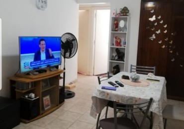 DEPARTAMENTO 3 AMBIENTES CON DEPENDENCIA APTO CREDITO EN PLAZA COLON