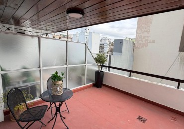 DEPARTAMENTO 4 AMBIENTES A LA CALLE CON VISTA A LA PLAZA, BALCON TERRAZA Y COCHERA EN EL CENTRO