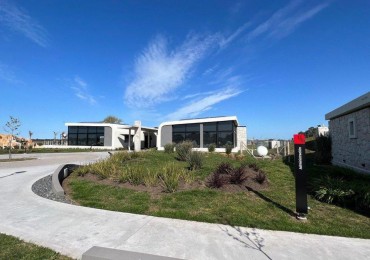 LOTE DE 712M2 EN VENTA EN BARRIO PRIVADO DEVELOPER PARK VENDE Y PERMUTA