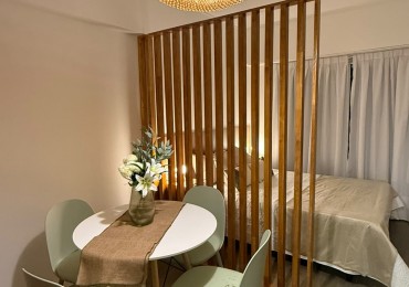 DEPARTAMENTO 1 AMBIENTE A LA CALLE CON BALCON FRANCES