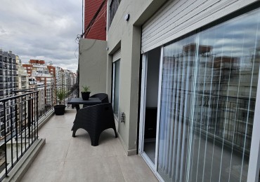 DEPARTAMENTO 3 AMBIENTES A LA CALLE CON BALCON TERRAZA EN PLAZA COLON