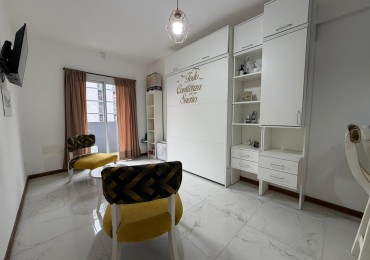 DEPARTAMENTO 1 AMBIENTE A LA CALLE CON BALCON EN PLAZA MITRE