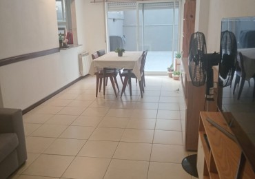 DEPARTAMENTO 3 AMBIENTES CON 2 PATIOS EN PLAZA MITRE SE ALQUILA POR 12 MESES