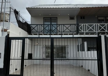 DUPLEX 4 AMB CON COCHERA Y PATIO EN PARQUE LURO - APTO CREDITO