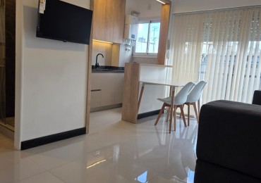 DEPARTAMENTO 1 AMBIENTE RECICLADO AL LATERAL EN PLAZA COLON