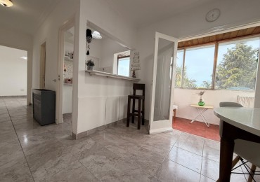 DEPARTAMENTO 2 AMB AL CONTRAFRENTE EN 1ER. PISO POR ESCALERA APTO CREDITO