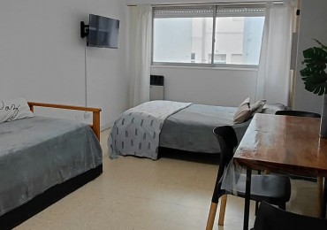 DEPARTAMENTO 1 AMB AL CONTRAFRENTE INTERNO MAS ESPACIO DE ESCRITORIO. APTO CREDITO