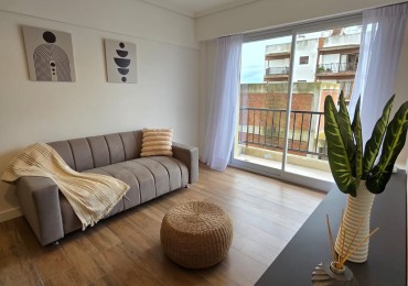 DEPARTAMENTO 2 AMBIENTES A LA CALLE CON DOBLE BALCON